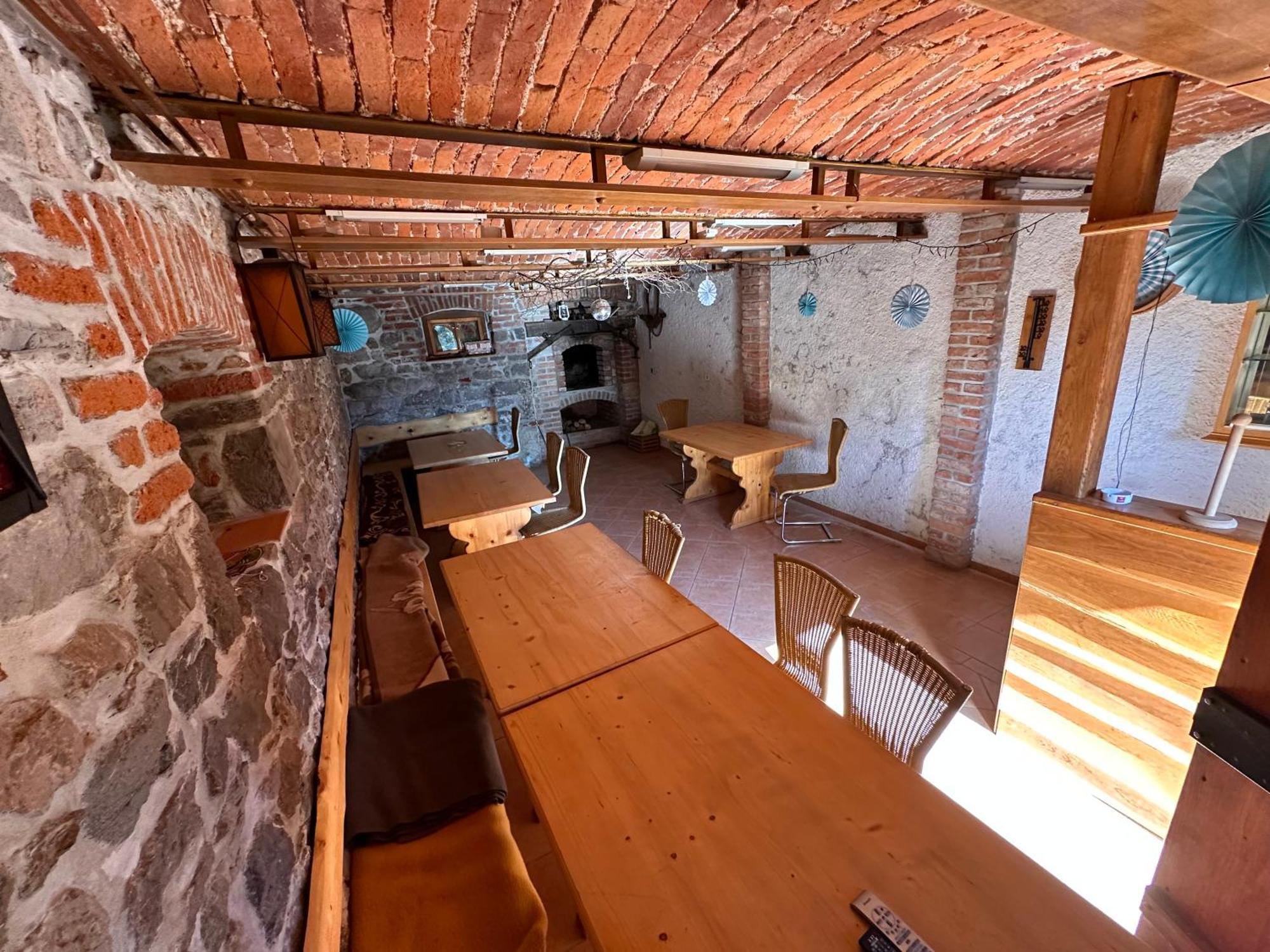 Apartments Suster Stari Trg ob Kolpi Екстериор снимка