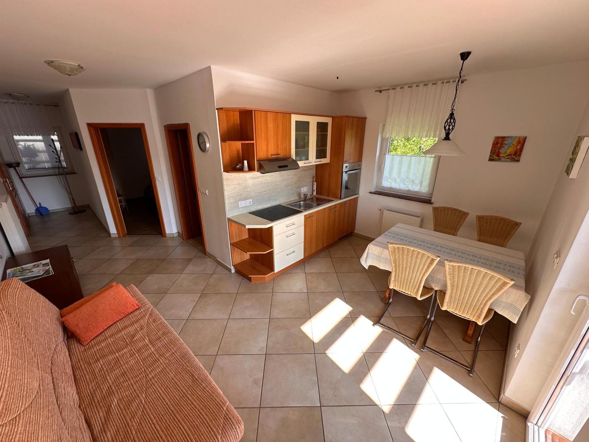 Apartments Suster Stari Trg ob Kolpi Екстериор снимка