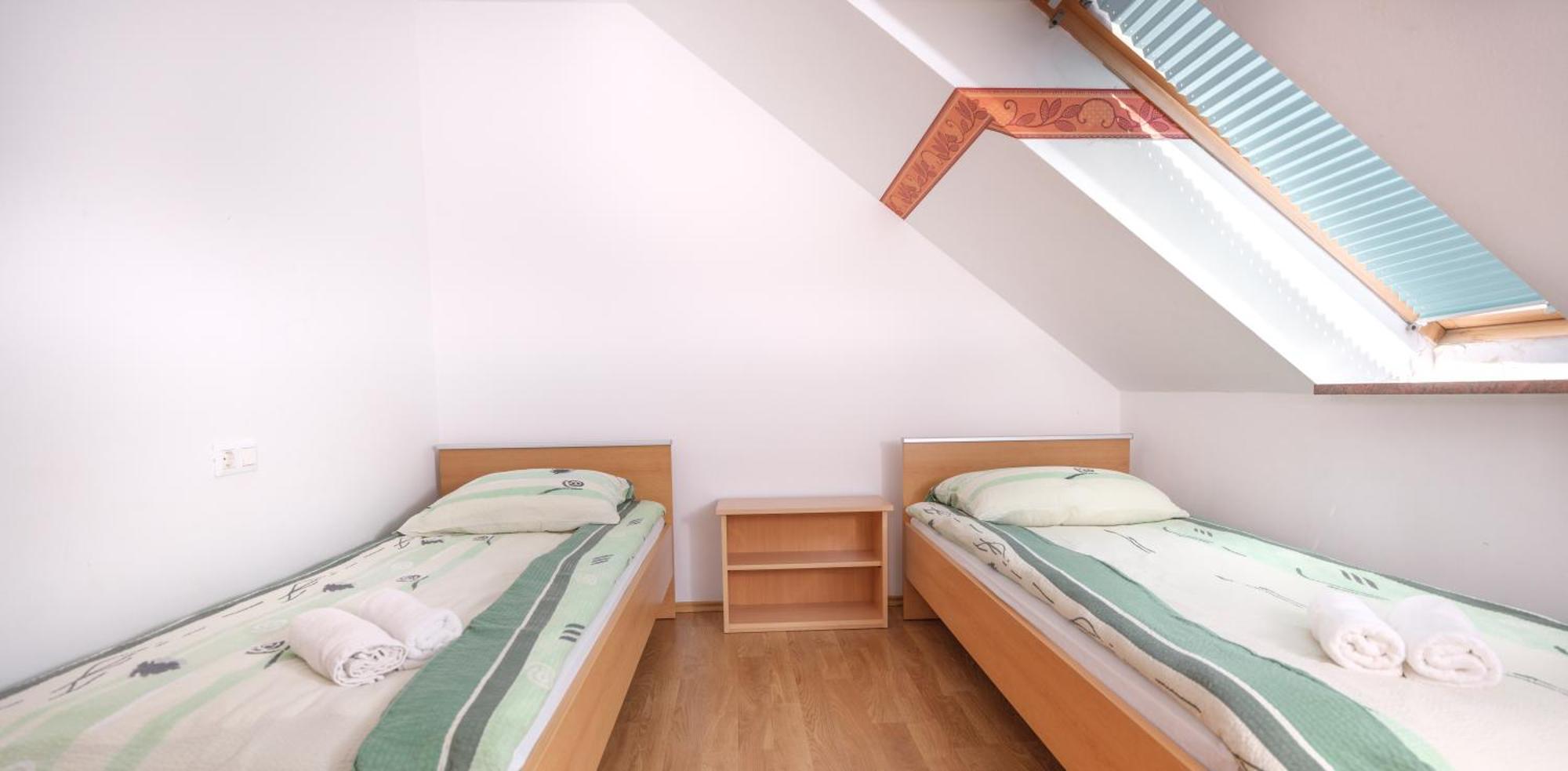 Apartments Suster Stari Trg ob Kolpi Стая снимка