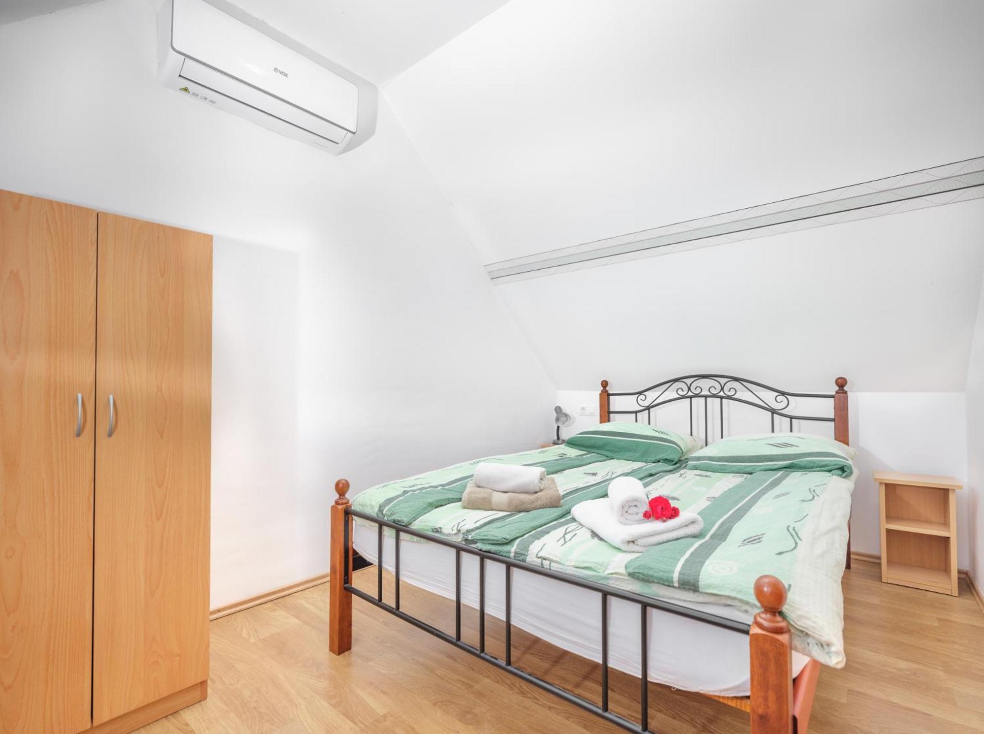 Apartments Suster Stari Trg ob Kolpi Екстериор снимка